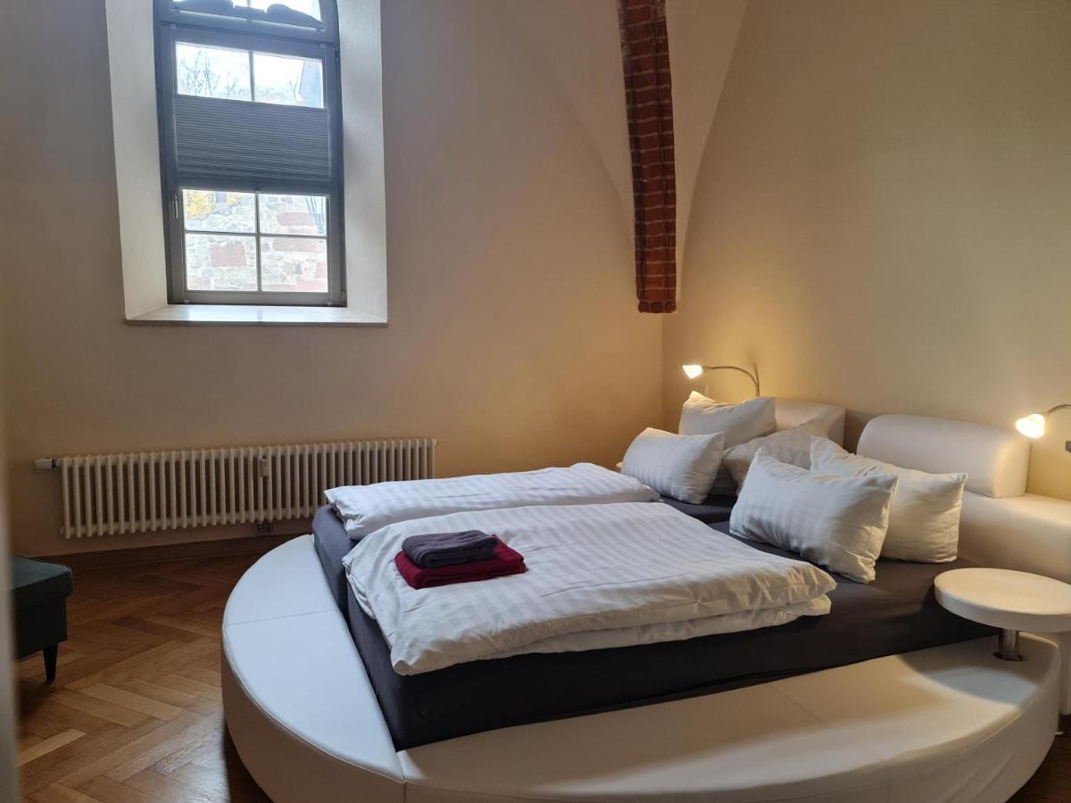 Appartements In Schoner Burganlage Jena Exterior foto
